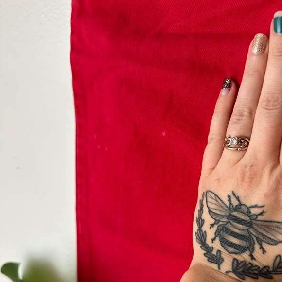 π
Vintage Guess Jeans Tomato Red 29 π
- Picture 4 of 10